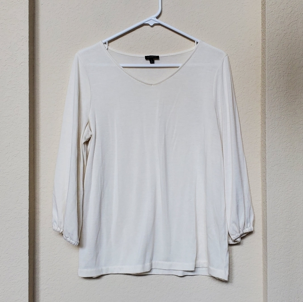 Talbots Elastic Sleeve V neck pullover. Size L